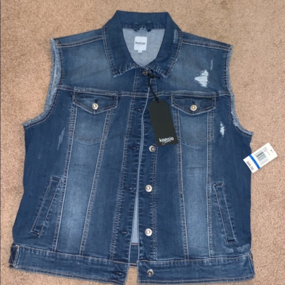 XL new with tags Kenzie jean vest.
